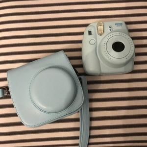 Instax 8 light blue with matching case